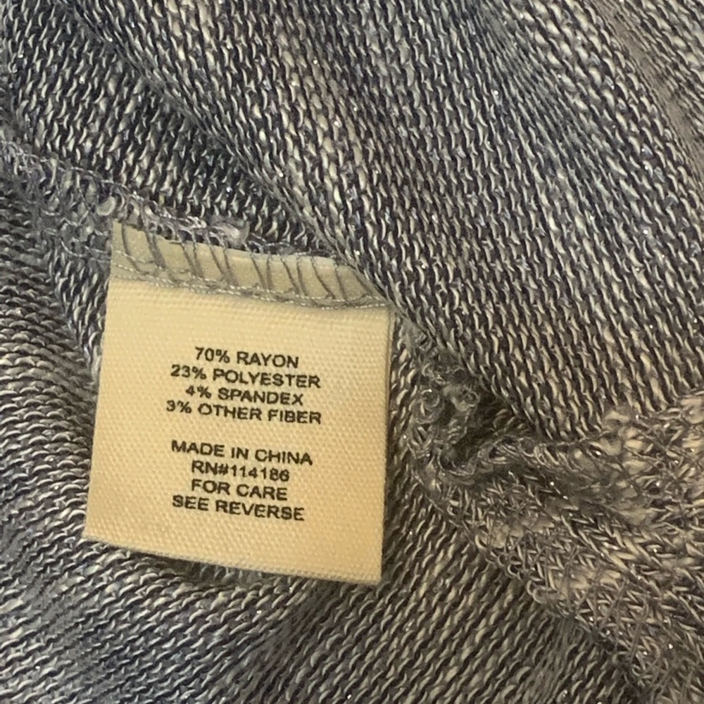 Retrology (Dress Barn) Shimmery Silver Turtleneck Sweater (size L) - Picture 5 of 8